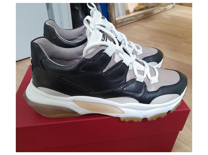 Sneakers Valentino Garavani in pelle nera Nero - vista 10
