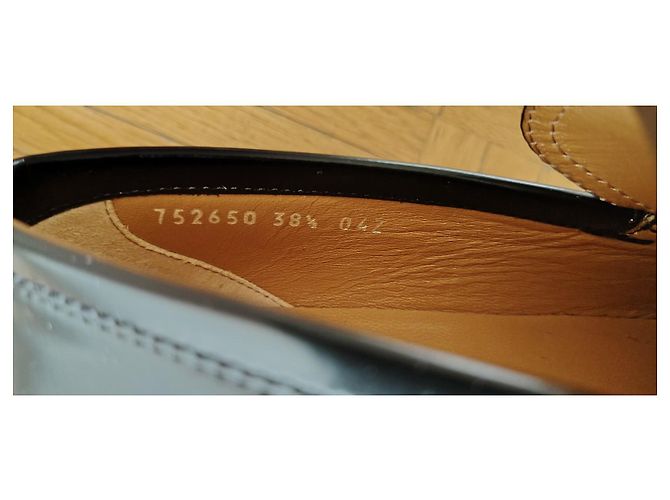 GUCCI MOCASSINO DONNA IN PELLE E SUOLA ACARRARMATO. Nero - vista 11
