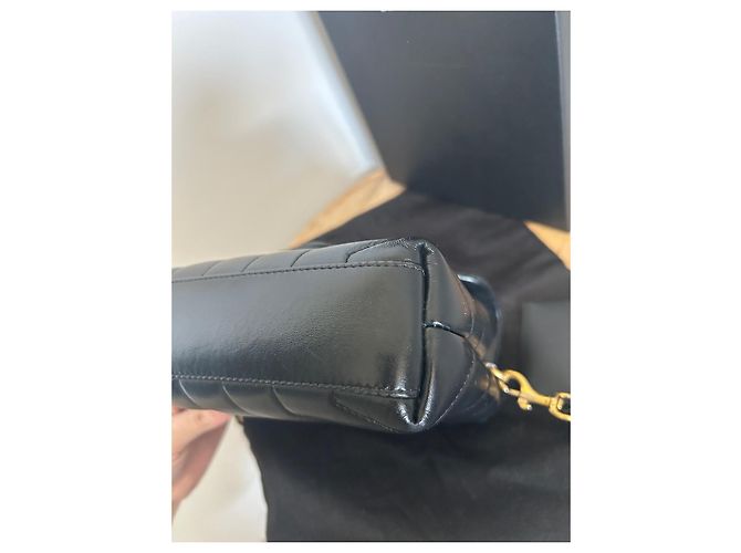 Borsa a mano Saint Laurent Loulou Toy in pelle nera Nero D'oro - vista 19