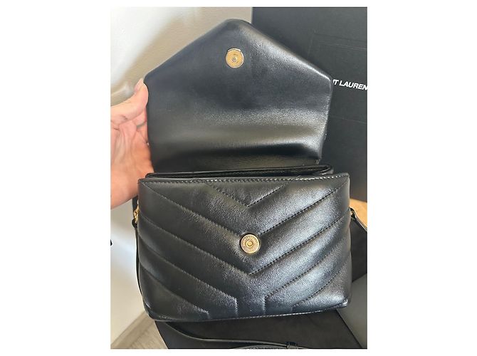 Borsa a mano Saint Laurent Loulou Toy in pelle nera Nero D'oro - vista 5