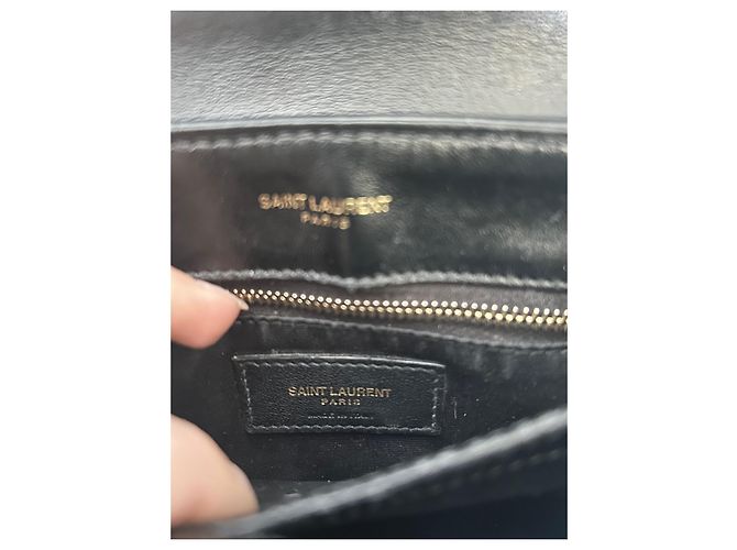 Borsa a mano Saint Laurent Loulou Toy in pelle nera Nero D'oro - vista 9