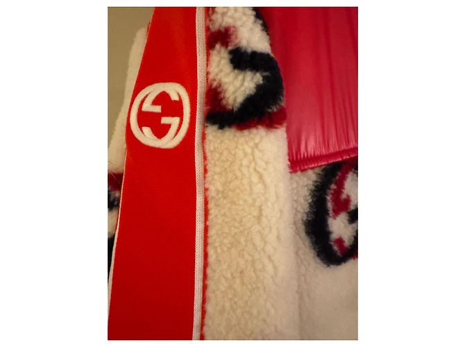 Abrigo Gucci Rojo Oscuro de Lana Burdeos - vista 3