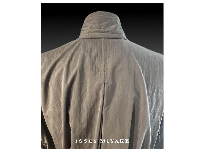 Issey Miyake Long summer overcoat (dust cost) Grey - view 11