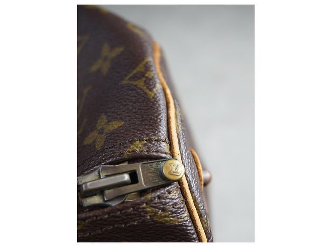 Borsa da viaggio Keepall 55 di Louis Vuitton Marrone - vista 14