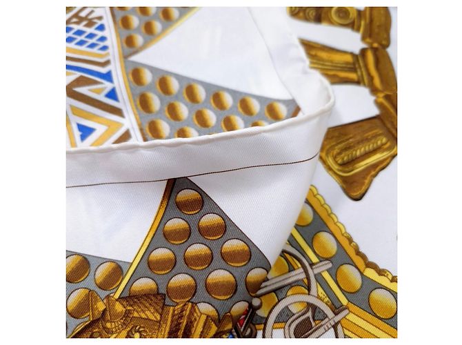 Bufanda Hermès L'Or des Chefs 1997 Blanco Dorado - vista 11