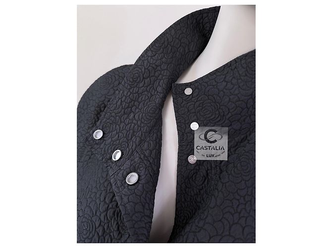 Chanel Trench coat com padrão de camélias icônicas - vista 6