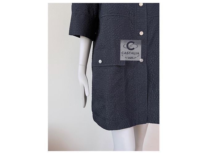 Chanel Trench coat com padrão de camélias icônicas - vista 9