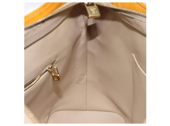 LOUIS VUITTON Monogram Vernis Bolsa de Mano Houston Beige M91004 LV Auth KD482 - vista 20