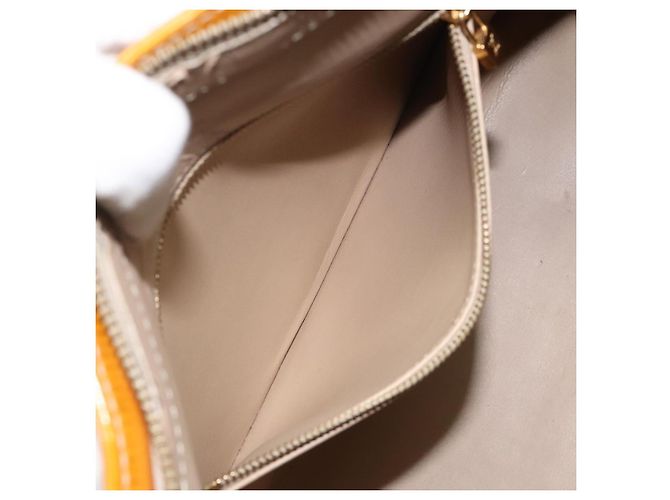 LOUIS VUITTON Monogram Vernis Bolsa de Mano Houston Beige M91004 LV Auth KD482 - vista 22