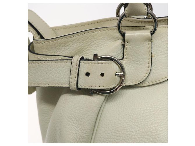 Borsa a Spalla Gancini in Pelle Bianca Argento Auth KD545 di Salvatore Ferragamo Bianco - vista 18