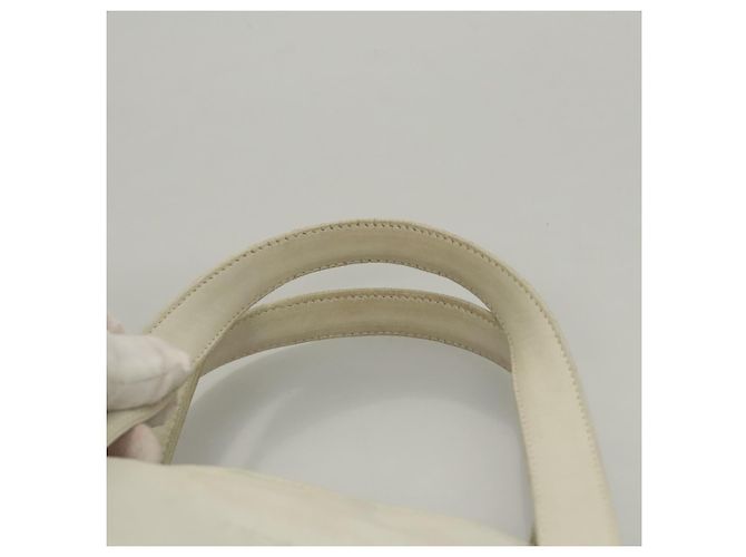 PRADA Borsa a mano in pelle bianca Auth 117223 Bianco - vista 14