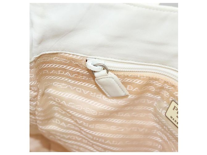 PRADA Borsa a mano in pelle bianca Auth 117223 Bianco - vista 22