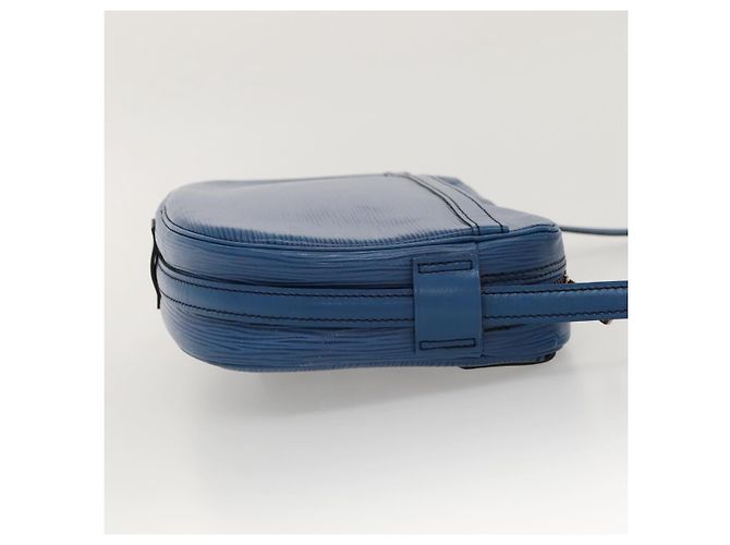 LOUIS VUITTON Epi June Feuille Shoulder Bag Blue M52155 LV Auth KD477 - view 3