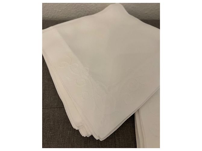 Autre Marque Eri Lot de 12 Serviettes en Lin Blanc Brodées à la Main - vue 3