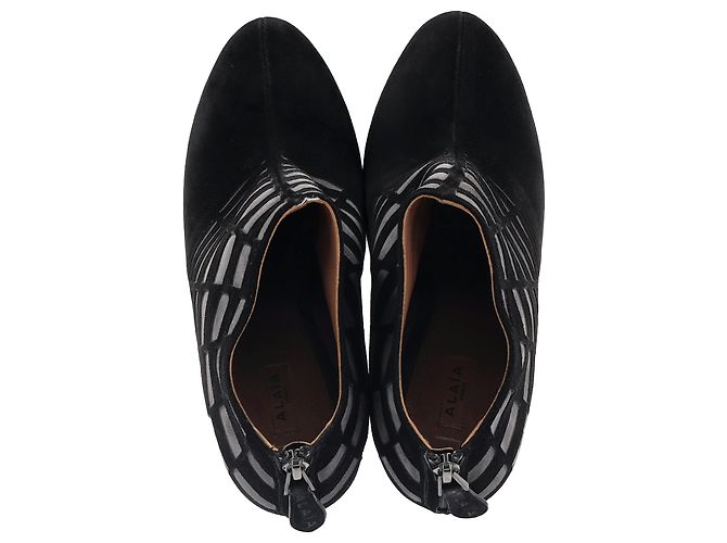 Stivaletti con piattaforma in suede nero con taglio laser Alaïa - vista 3