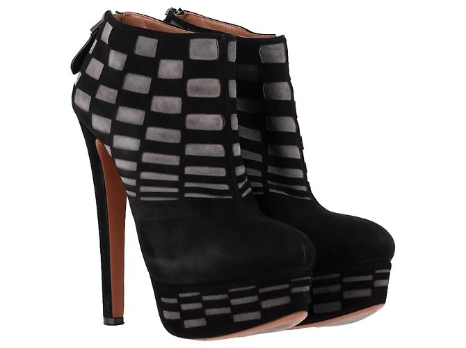 Stivaletti con piattaforma in suede nero con taglio laser Alaïa - vista 4