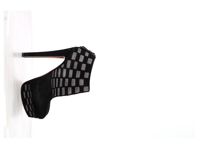 Stivaletti con piattaforma in suede nero con taglio laser Alaïa - vista 8