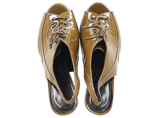 Burberry Slingback-Absätze aus olivgrünem Lackleder - Ansicht 3