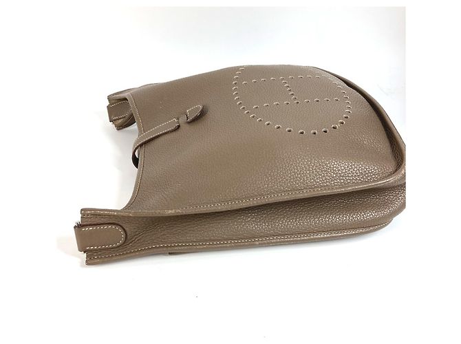 Hermès Bolsa de Ombro Hermes Logo Perfurado Evelyn GM 3 Marrom Taupe - vista 6