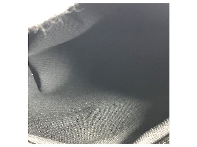 Borsa Milo Taiga di Louis Vuitton Nero Grigio - vista 14