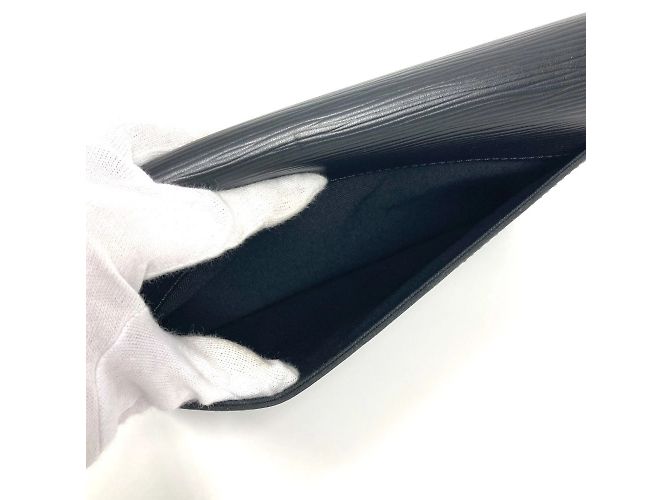 Borsa Clutch Epi Neo Bellaia di Louis Vuitton Nero - vista 17