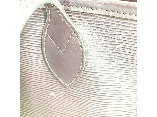 Borsa Neverfull MM Epi di Louis Vuitton Porpora Viola scuro - vista 16