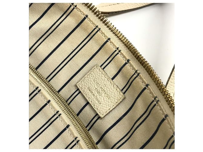 Borsa tote Lumineuse PM in Monogram Empreinte Louis Vuitton Bianco - vista 15
