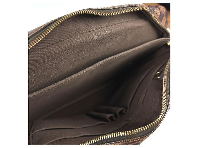 Borsa Damier Shelton MM di Louis Vuitton Marrone - vista 9