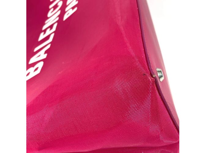 Borsa a spalla Balenciaga 741605 Mesh con pochette Duty Free grande logo Rosa Bianco - vista 4
