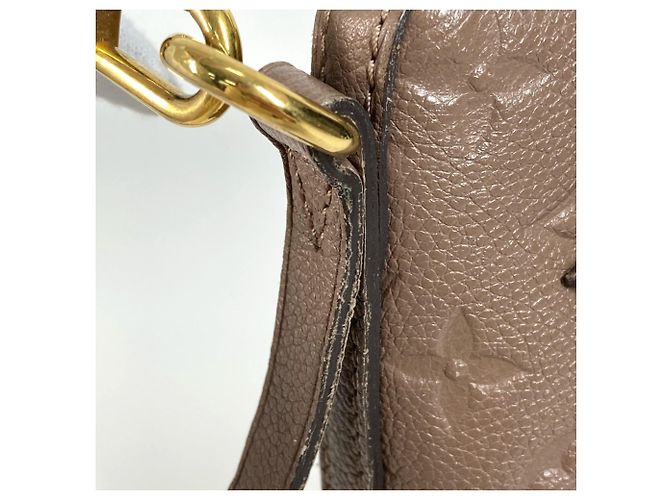 Borsa Motherine MM in Monogram Empreinte Louis Vuitton Beige - vista 10