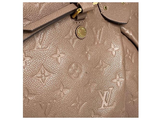 Borsa Motherine MM in Monogram Empreinte Louis Vuitton Beige - vista 11