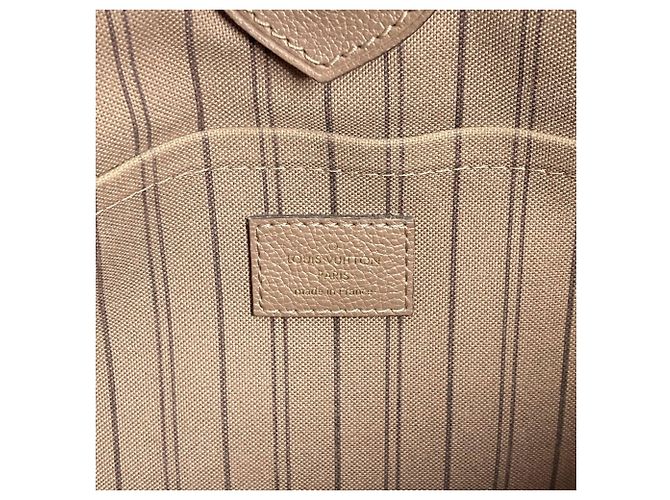 Borsa Motherine MM in Monogram Empreinte Louis Vuitton Beige - vista 14