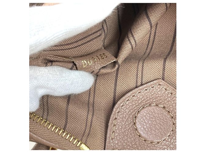 Borsa Motherine MM in Monogram Empreinte Louis Vuitton Beige - vista 16