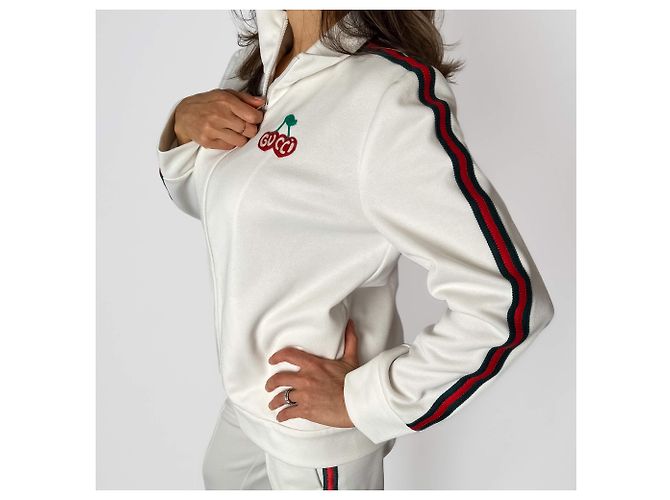 Gucci Conjunto de moletom de poliéster e algodão off-white com logo de cereja Fora de branco - vista 3