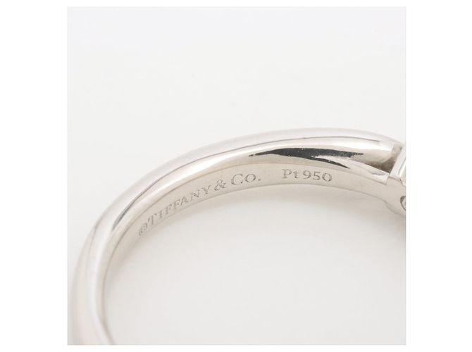 Tiffany & Co Anillo de platino medio círculo brillante redondo Harmony de 15,7 mm de diámetro. - vista 4