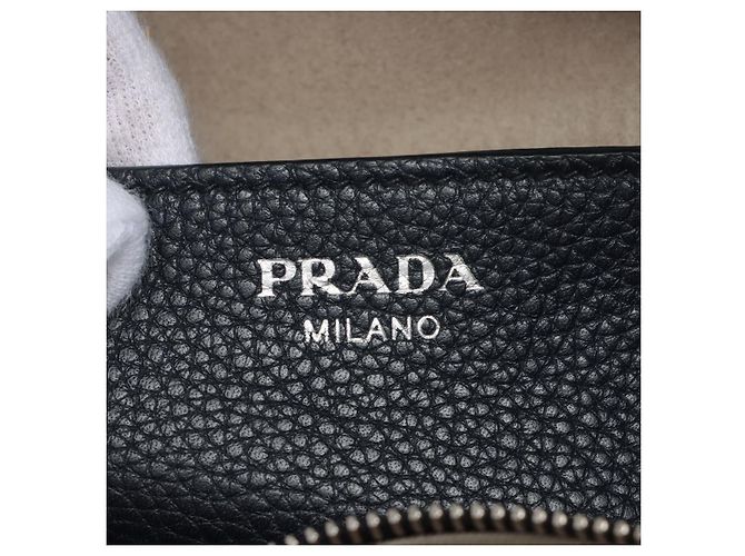 Prada Borsa a spalla con zip in pelle Daino blu navy - vista 12
