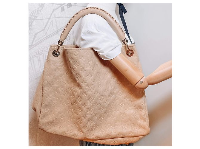 Louis Vuitton Hobo in pelle Empreinte beige Artsy MM Monogram - vista 2