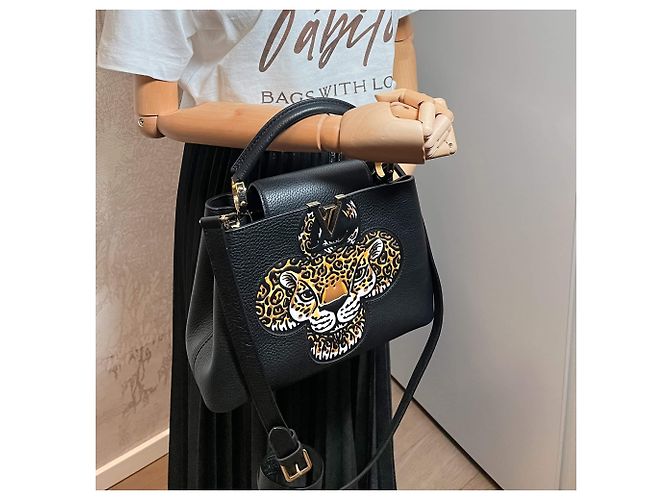 Louis Vuitton Capucines BB 2way Taurillon Leather Trapped Leopard Black - view 2