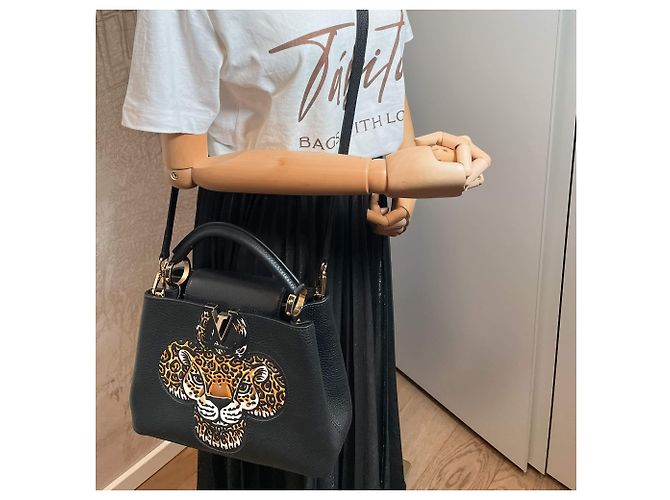 Louis Vuitton Capucines BB 2way Taurillon Leather Trapped Leopard Black - view 3