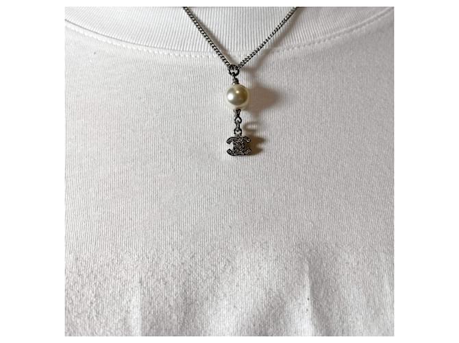 Timeless Chanel Collana corta Coco CC in perla finta e strass Argento - vista 2