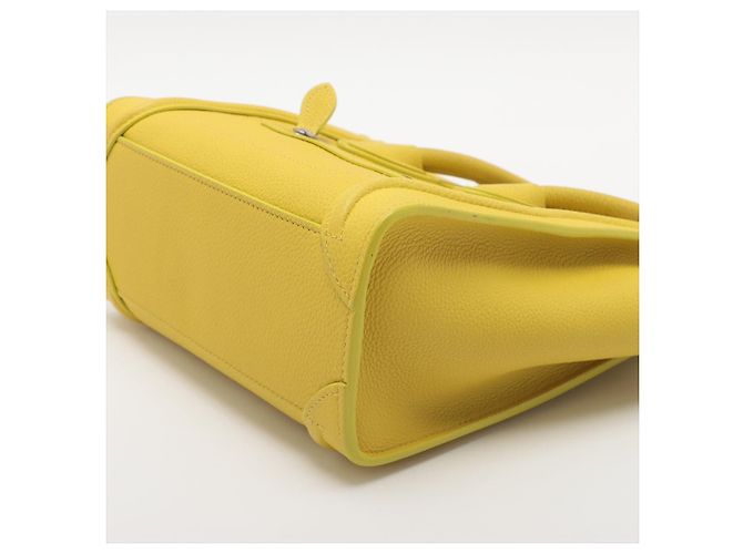 Luggage Céline Borsa tote in pelle di vitello nano drumato 2 vie gialla Giallo - vista 7