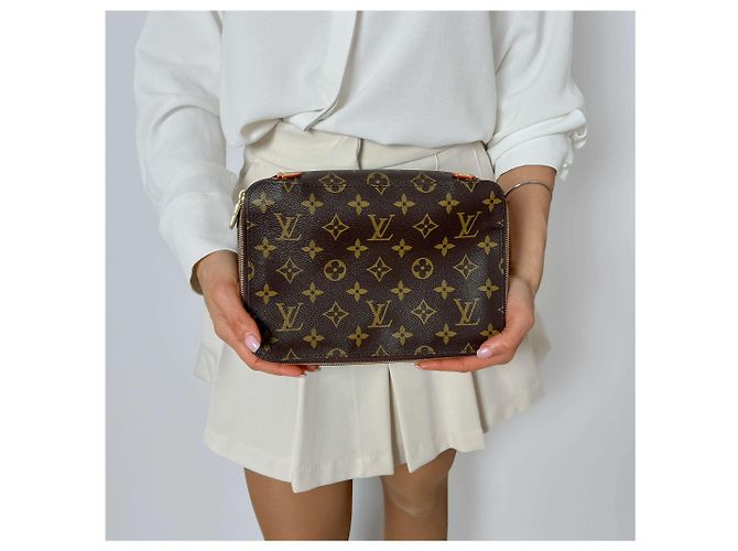 Louis Vuitton Monogramm Canvas Pouch Cube MM Braun - Ansicht 2