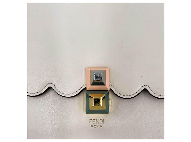 Fendi Borsa a mano in pelle di vitello beige - vista 12