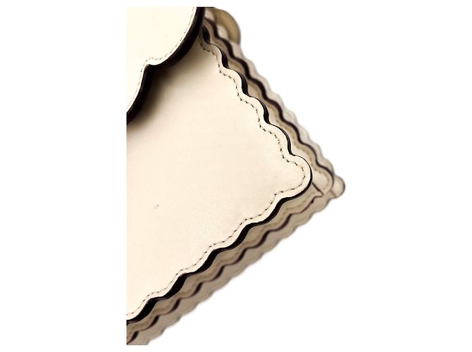 Fendi Borsa a mano in pelle di vitello beige - vista 19