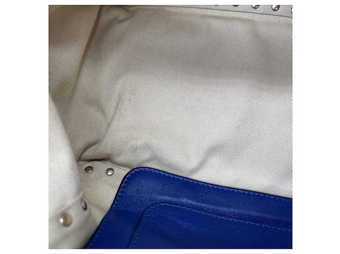 Valentino Garavani Borsa tote 2 in 1 in pelle di vitello Rockstud media blu - vista 15