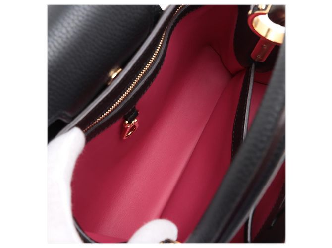 Louis Vuitton Bolsa Capucines PM em couro Taurillon preta com 2 maneiras Preto - vista 12