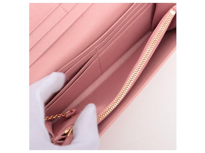 Prada Cartera Larga de Cuero Saffiano Rosa - vista 7