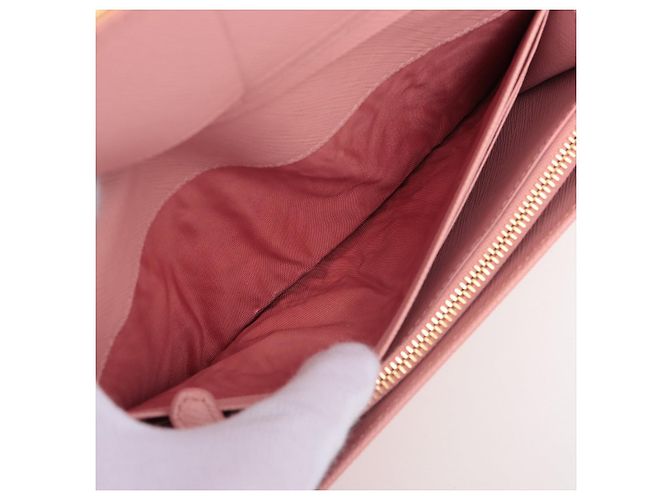 Prada Cartera Larga de Cuero Saffiano Rosa - vista 8
