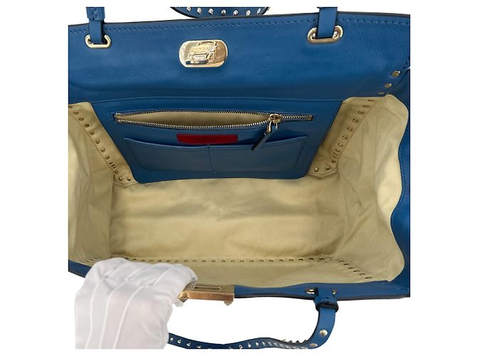 Valentino Garavani Borsa tote media in pelle di vitello Rockstud a 2 modi blu - vista 15