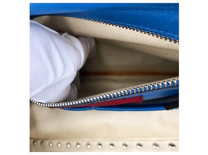 Valentino Garavani Borsa tote media in pelle di vitello Rockstud a 2 modi blu - vista 16